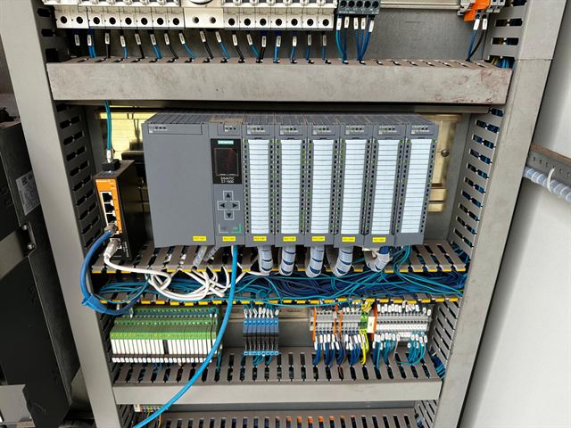 Quadro di automazione con PLC Siemens S7-1500